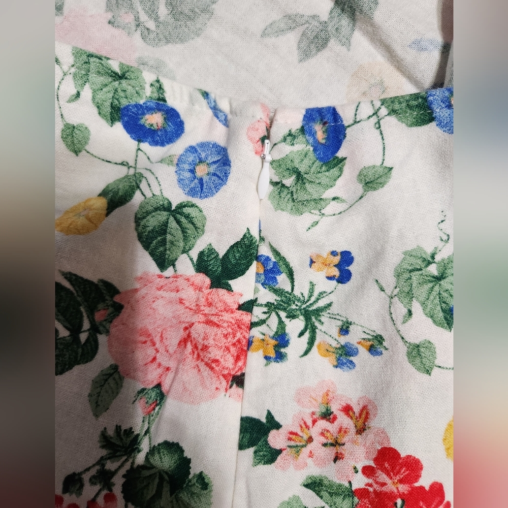 NWT OLD NAVY linen/rayon blend floral skirt. Size 3X - Picture 2 of 7